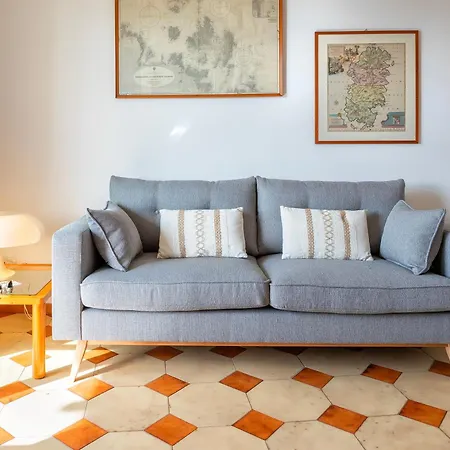 A Glance At The Sea Apartment *